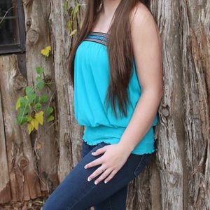 Blue strapless blouse